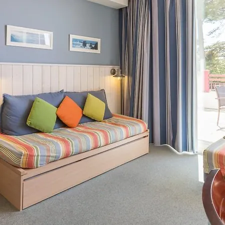 Résidence Pierre&vacances Premium Le Domaine De Cramphore Apartahotel 4*