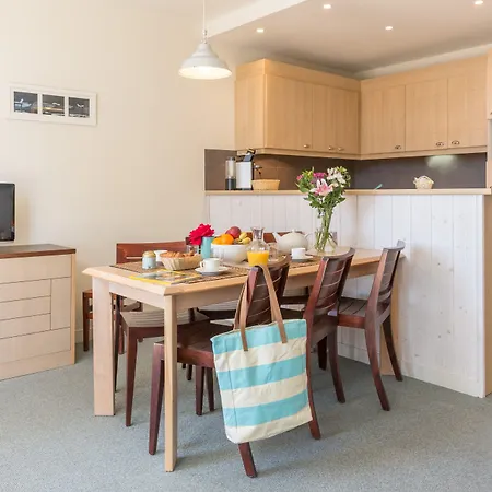 Pierre & Premium Le Domaine De Cramphore Apartmanhotel Le Pouliguen