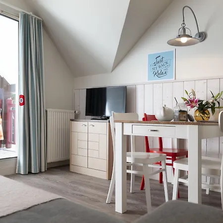 Pierre & Premium Le Domaine De Cramphore 4*