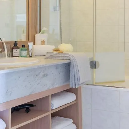 Résidence Pierre&vacances Premium Le Domaine De Cramphore 4*