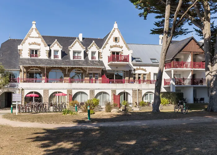 Aparthotel Pierre & Premium Le Domaine De Cramphore 4*