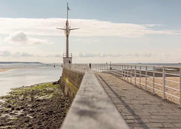 Pierre & Premium Le Domaine De Cramphore 4* Le Pouliguen