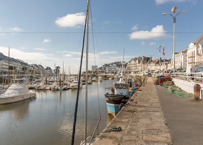 Aparthotel Pierre & Premium Le Domaine De Cramphore