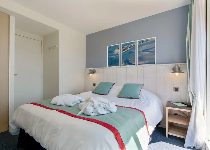 Pierre & Premium Le Domaine De Cramphore Aparthotel