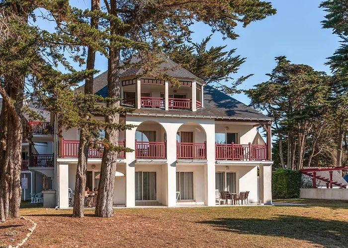 Pierre & Premium Le Domaine De Cramphore 4*